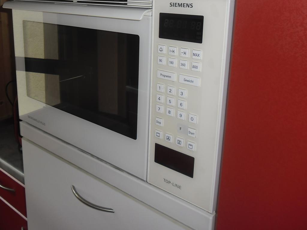 Schloss Weichs Zu Regensburg Mit 2Schlafzimmer Parkplatz Internet 75Qm Zentrum Buitenkant foto